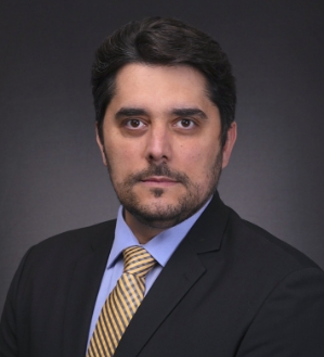 Jacksonville Florida periodontist Doctor Pereira