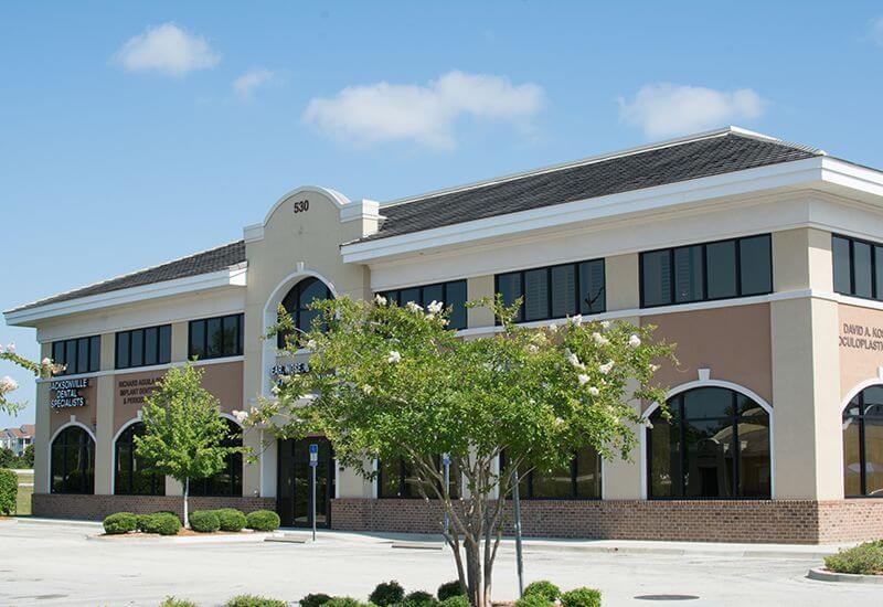 Exterior of dental office in Jacksonville