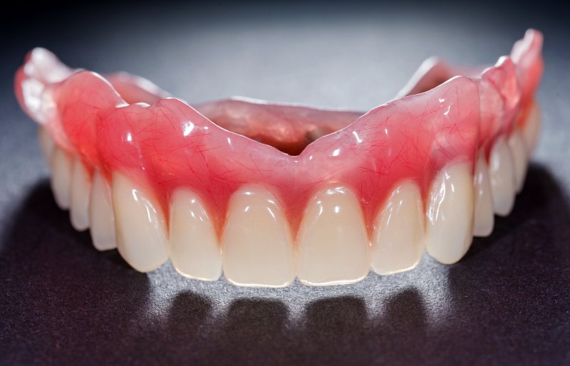 A single arch denture.