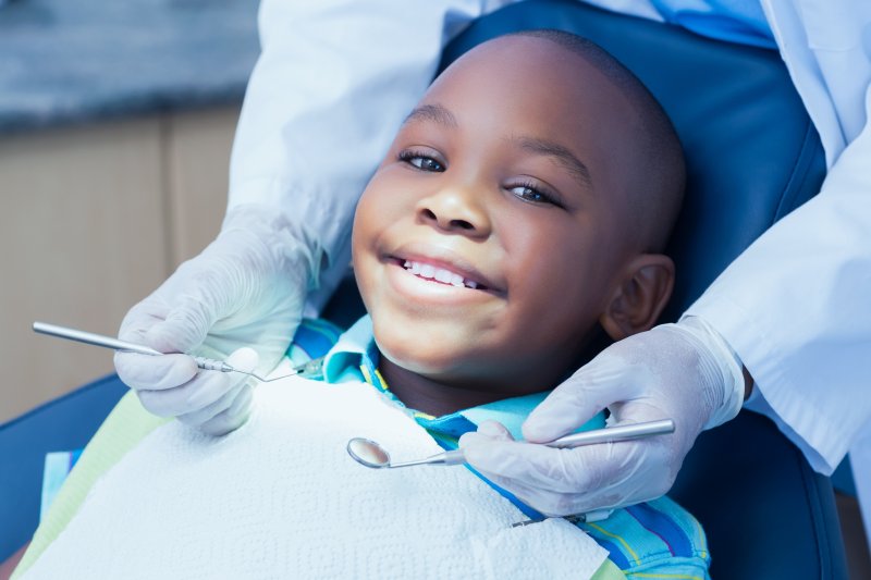 child visiting the dentist’s office